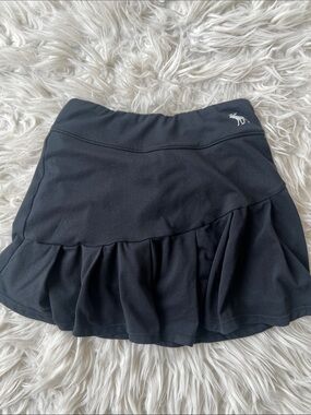 Abercrombie & Fitch Black Ruffle Hem Athletic Skort